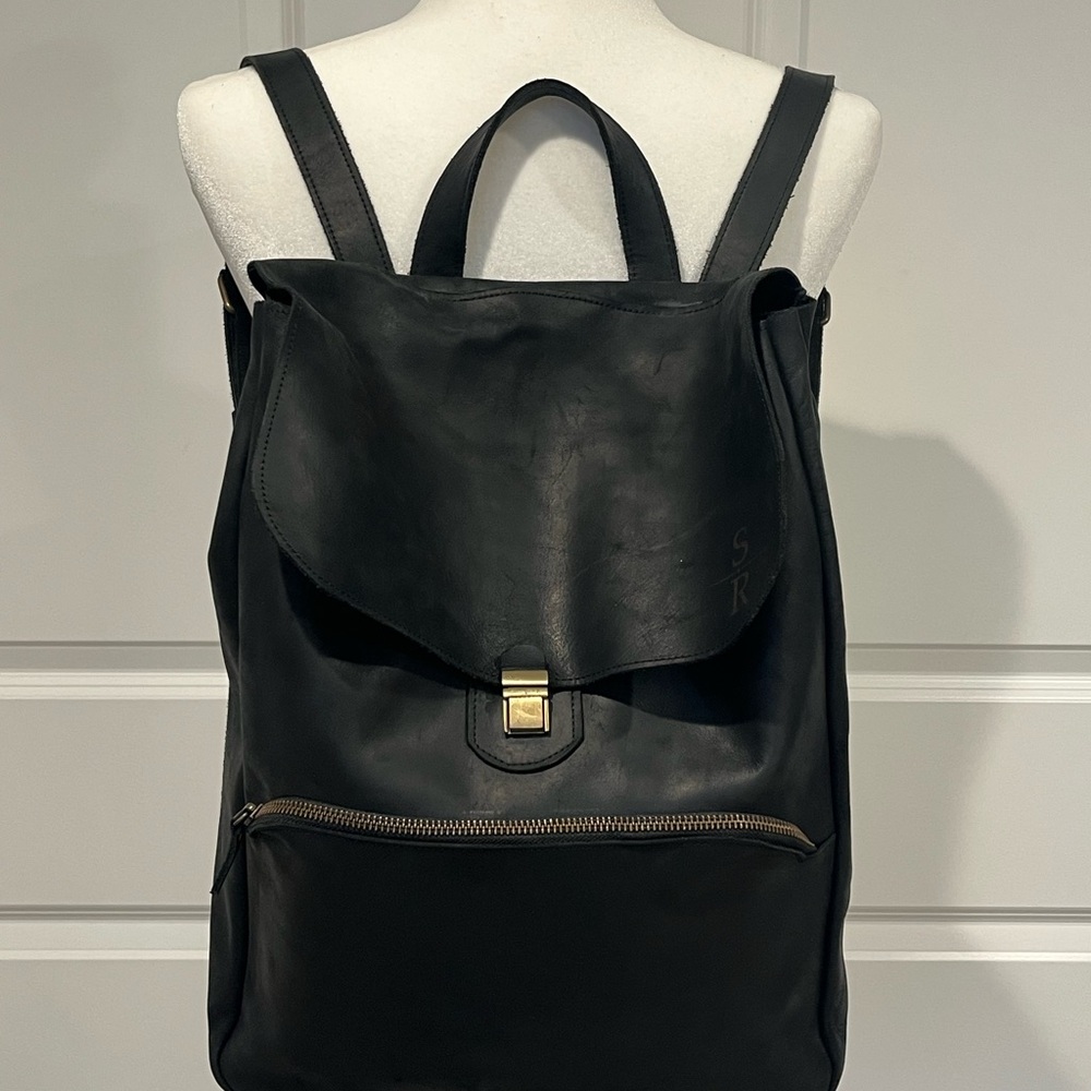 R S Leather Backpack - Picture 2 of 8
